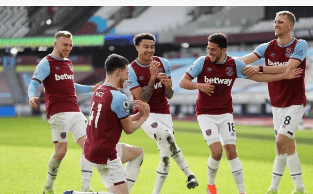 [国内足球]云南队点球战胜广东一队