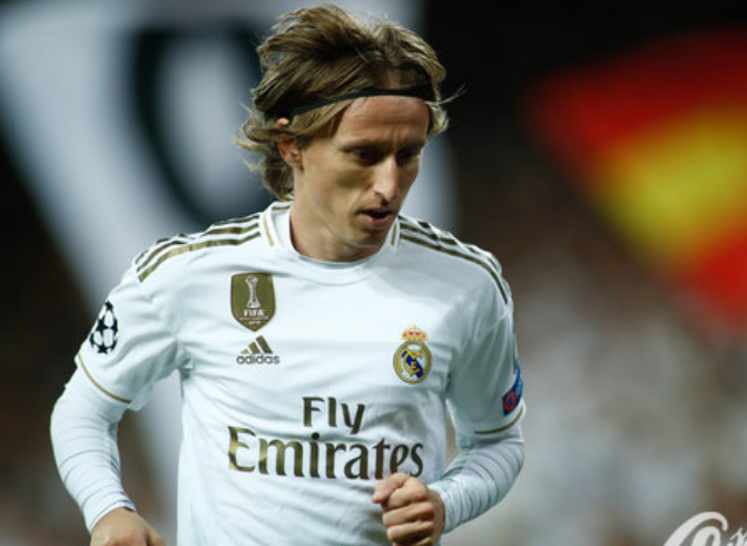 炸金花什么时候不适合跟（在炸金花中何时不宜跟注）